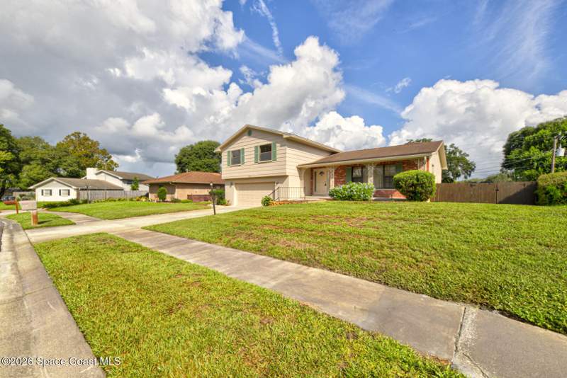 3 bedroom Single Family Residence at 2730 Hickory Hill Court, Hickory Hill Unit No 4, Titusville — photo 5