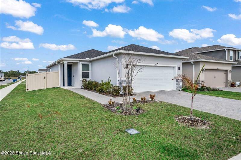 4 bedroom Single Family Residence at 3789 Grappler Circle, Gardens at Waterstone, Palm Bay — photo 2