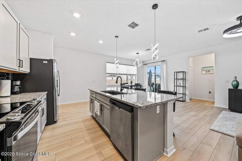 4 bedroom Single Family Residence at 3789 Grappler Circle, Gardens at Waterstone, Palm Bay — photo 5