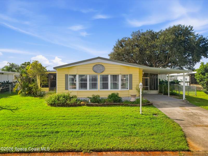 2 bedroom Manufactured Home at 1117 Sabal Palm Lane, Barefoot Bay Unit 2 Part 10, Barefoot Bay — photo 3