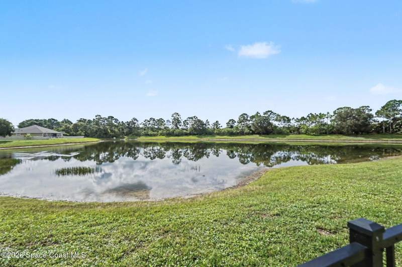 4 bedroom Single Family Residence at 132 Broyles Drive, Replat of Holly Trace Bayside Lakes, Palm Bay — photo 5