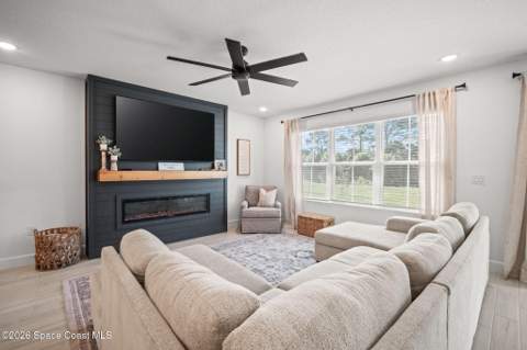 148 Lagoon Street, Palm Bay FL - photo 8 of 36