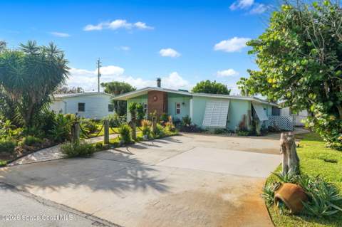 241 Avenida Central, Indialantic FL - photo 6 of 49
