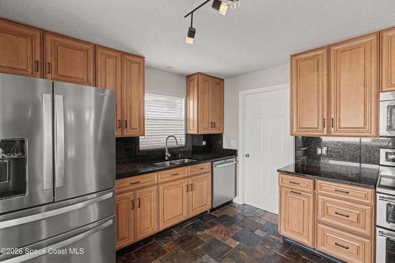 4 bedroom Single Family Residence at 915 Waikiki Drive, Catalina Isle Estates Unit 2A, Merritt Island — photo 4