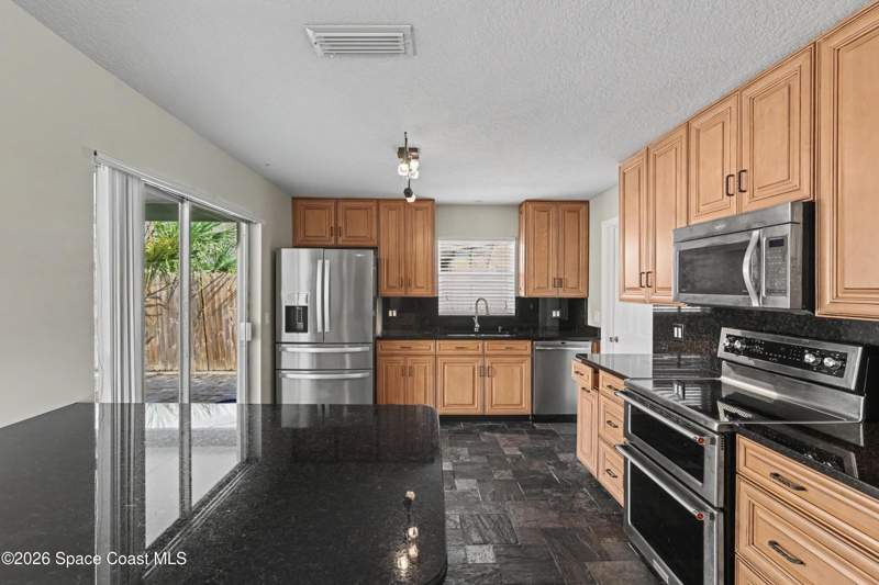 4 bedroom Single Family Residence at 915 Waikiki Drive, Catalina Isle Estates Unit 2A, Merritt Island — photo 5