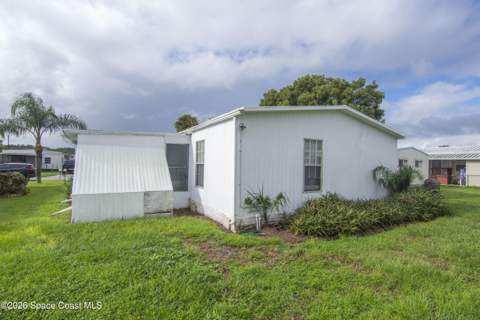 959 Laurel Circle, Barefoot Bay FL - photo 6 of 29