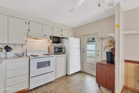 959 Laurel Circle, Barefoot Bay FL - photo 21 of 29