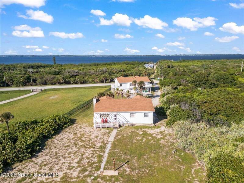 8 bedroom Single Family Residence at 8515 8517/8519 Highway A1a S, Melbourne Beach, Melbourne Beach — photo 3