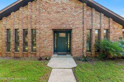 2053 Appaloosa Lane, Melbourne FL - photo 9 of 52