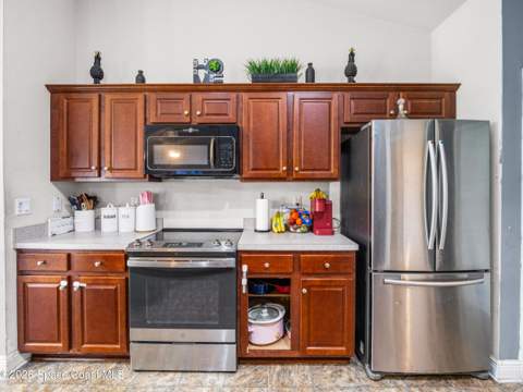 256 Eckert Street, Palm Bay FL - photo 12 of 33