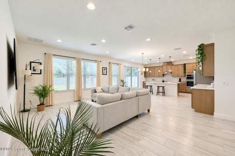 1132 Killian Drive, Palm Bay FL - photo 7 of 34