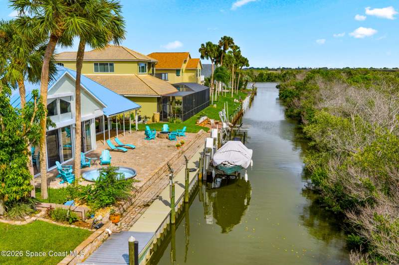 4 bedroom Single Family Residence at 1971 E Sykes Creek Drive, Villa De Palmas Sykes Cove Sec 02, Merritt Island — photo 3