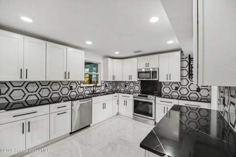 508 S Ixora Drive, Melbourne FL - photo 9 of 27