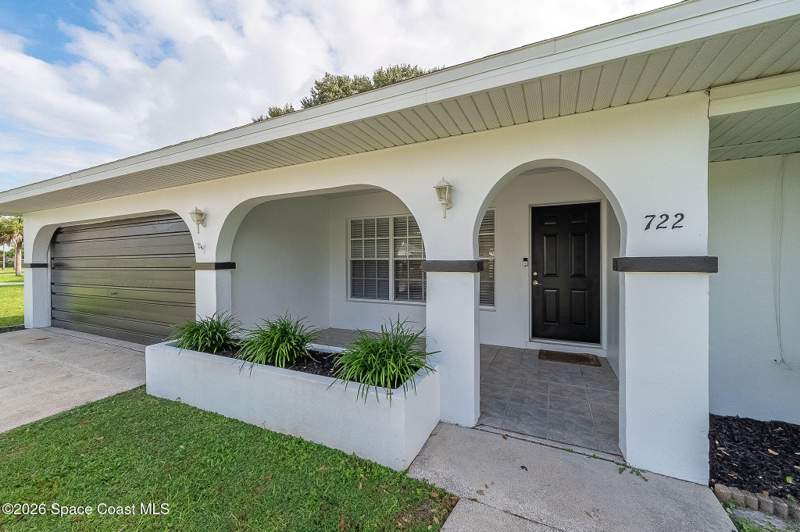 3 bedroom Single Family Residence at 722 Apollo Circle, Port Malabar Unit 47, Palm Bay — photo 4