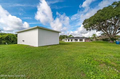 722 Apollo Circle, Palm Bay FL - photo 19 of 65
