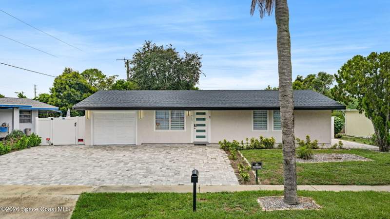 5 bedroom Single Family Residence at 712 Badger Drive, Port Malabar Unit 4, Palm Bay — photo 3