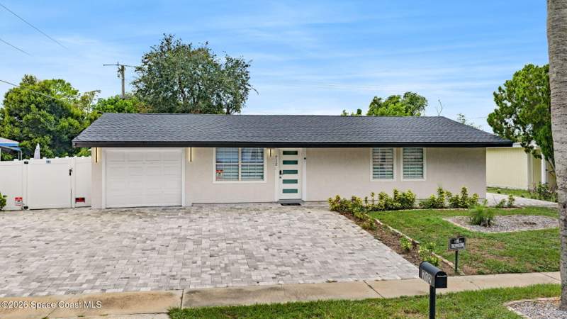 5 bedroom Single Family Residence at 712 Badger Drive, Port Malabar Unit 4, Palm Bay — photo 4