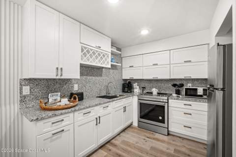 712 Badger Drive, Palm Bay FL - photo 14 of 47