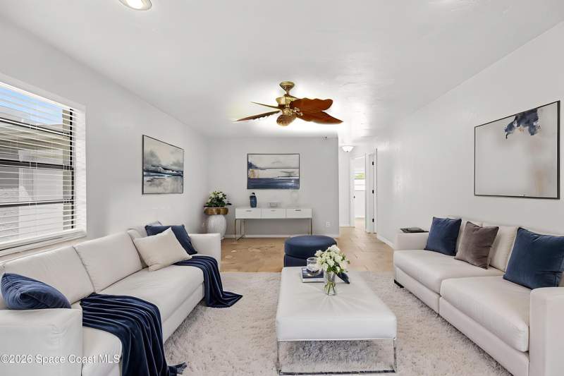 3 bedroom Single Family Residence at 1909 Oakwood Drive, Sunwood Park No 6, Melbourne — photo 4