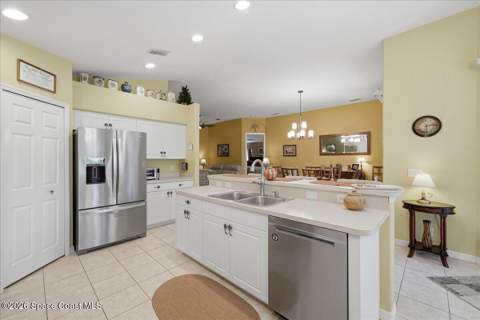 2179 Chinaberry Circle, Palm Bay FL - photo 11 of 29