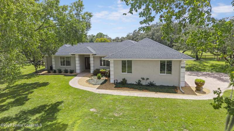 4 bedroom Single Family Residence at 3765 Kirn Court, Mims, Mims — photo 4
