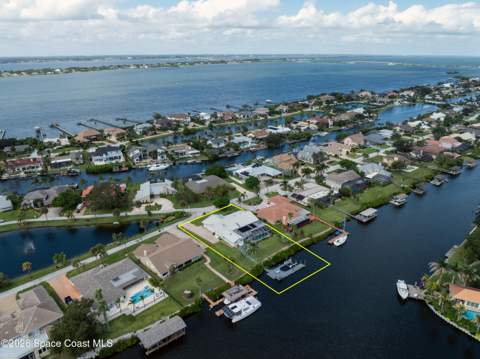 831 Hawksbill Island Drive, Satellite Beach FL - photo 9 of 77