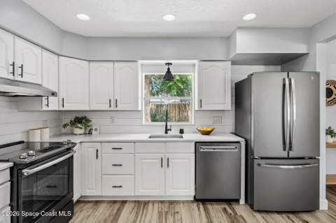 220 Harwood Avenue, Satellite Beach FL - photo 16 of 53