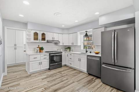220 Harwood Avenue, Satellite Beach FL - photo 18 of 53