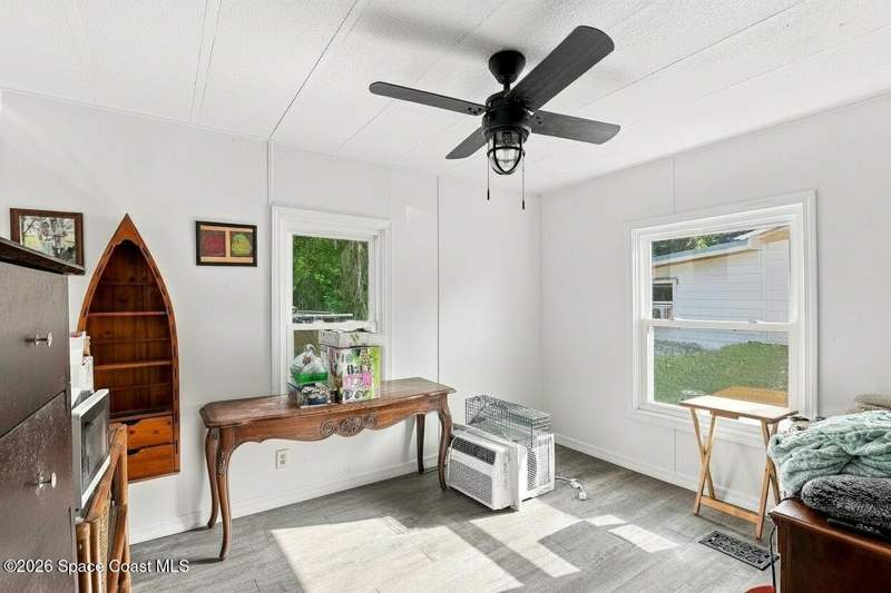 3 bedroom Manufactured Home at 2424 Elsie Circle, Evergreen Estates, Cocoa — photo 4