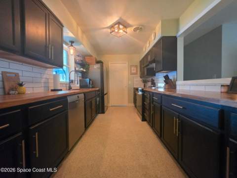295 Bry Lynn Drive, West Melbourne FL - photo 8 of 31