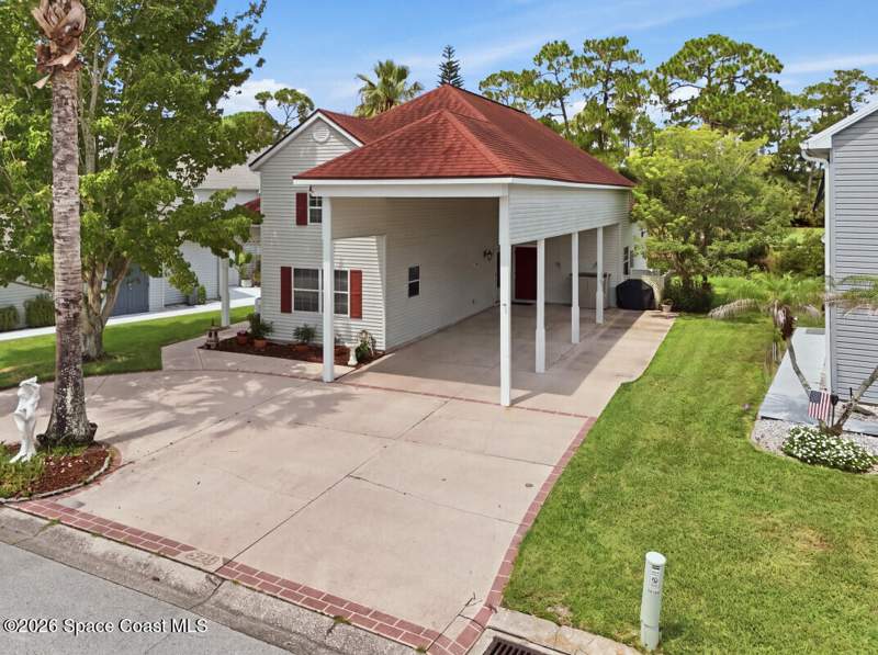 2 bedroom Single Family Residence at 523 Fairways Drive, The Fairways at The Great Outdoors, Titusville — photo 2