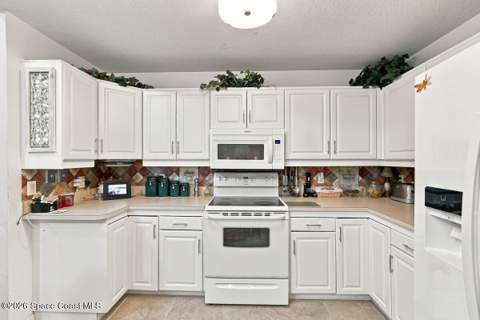 523 Fairways Drive, Titusville FL - photo 10 of 24
