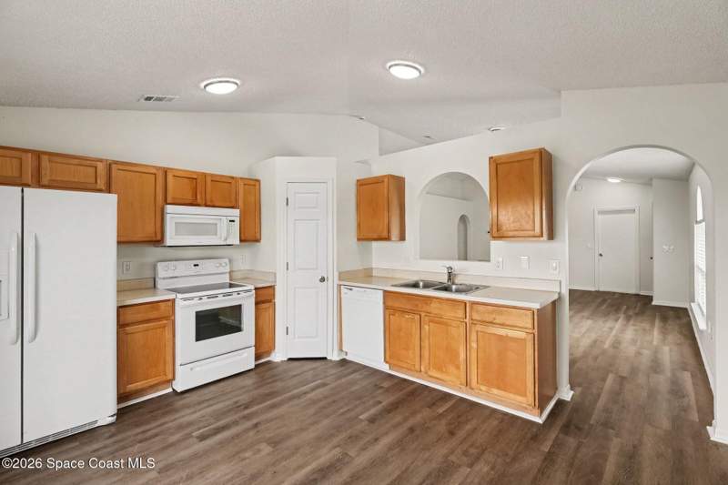 3 bedroom Single Family Residence at 2056 Redwood Circle, Courtyards at Sandy Pines Preserve Phase 1, Palm Bay — photo 5