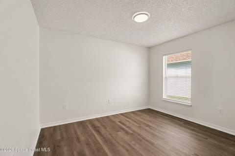 2056 Redwood Circle, Palm Bay FL - photo 6 of 15