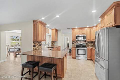 821 Sunnybrook Lane, Melbourne FL - photo 15 of 55