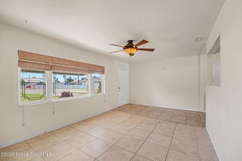 150 W Volusia Lane, Cocoa Beach FL - photo 6 of 29