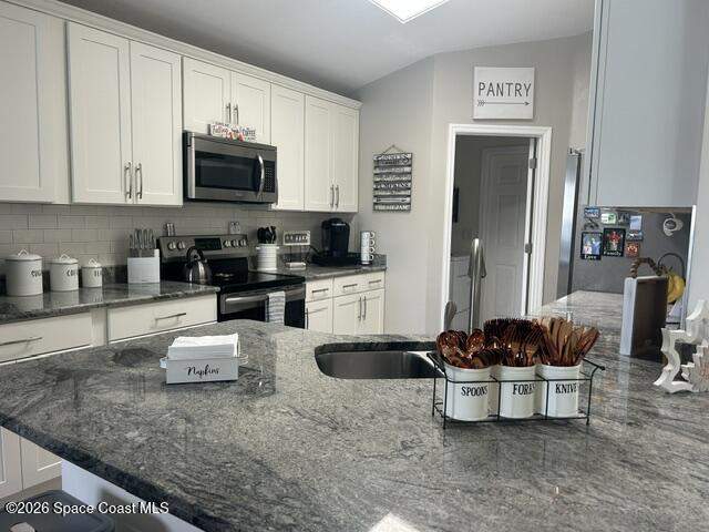 3 bedroom Single Family Residence at 2572 Addington Circle, Viera N Pud Tract D-2 Phase 1, Rockledge — photo 5