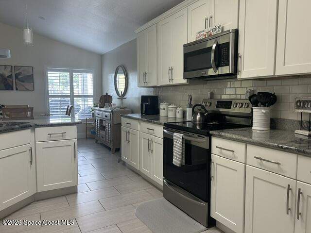 3 bedroom Single Family Residence at 2572 Addington Circle, Viera N Pud Tract D-2 Phase 1, Rockledge — photo 4