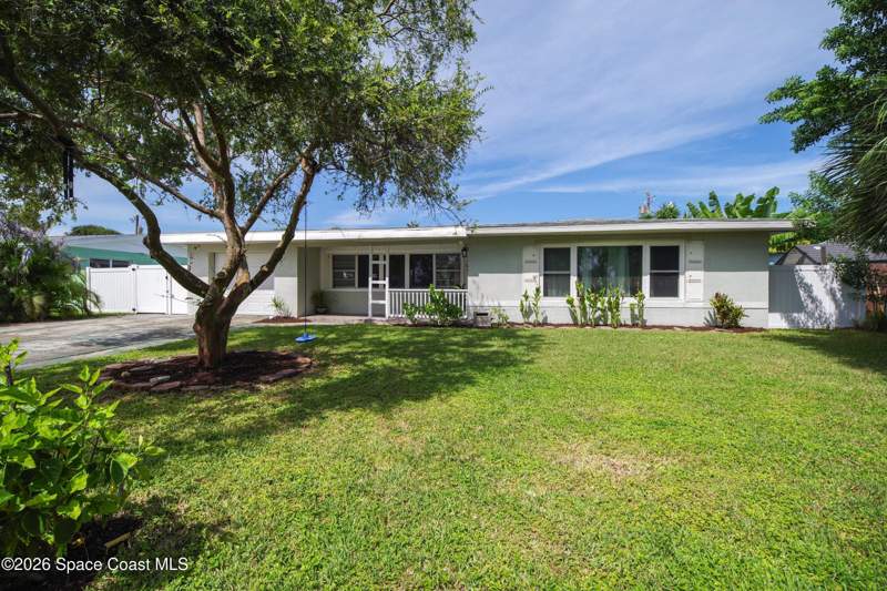 4 bedroom Single Family Residence at 205 SE 2nd Street, S Patrick Shores 4th Sec, Satellite Beach — photo 3