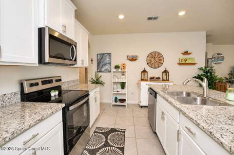846 Remington Green Drive, Palm Bay FL - photo 11 of 46