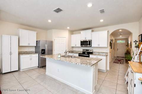 846 Remington Green Drive, Palm Bay FL - photo 8 of 46