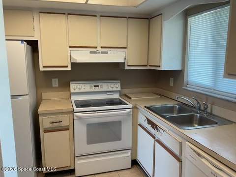 1552 University Lane #207, Cocoa FL - photo 8 of 22
