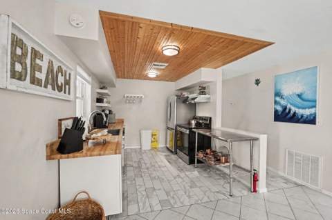 302 5th Avenue, Melbourne Beach FL - photo 17 of 34