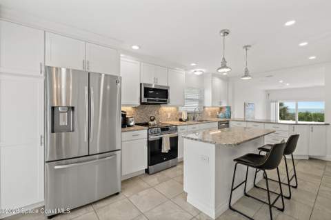 8106 Presidential Court, Cape Canaveral FL - photo 7 of 51