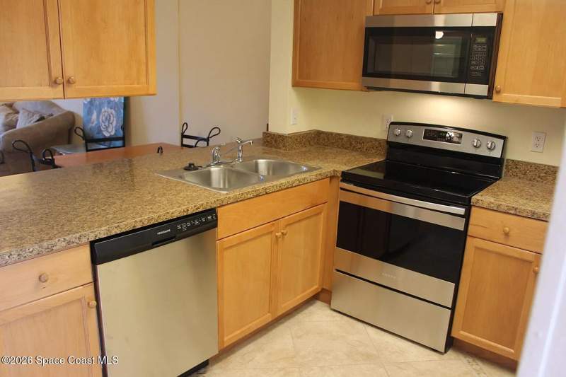 2 bedroom Condominium at 1700 University Lane #103, College Club Condo Ph I, Cocoa — photo 3