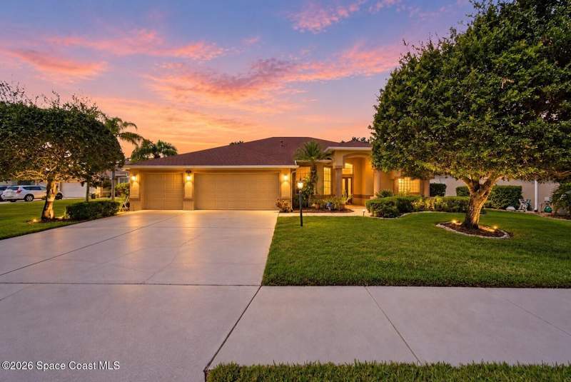 4 bedroom Single Family Residence at 1630 Wilmington Drive, Sawgrass at Suntree Phase 1, Melbourne — photo 2