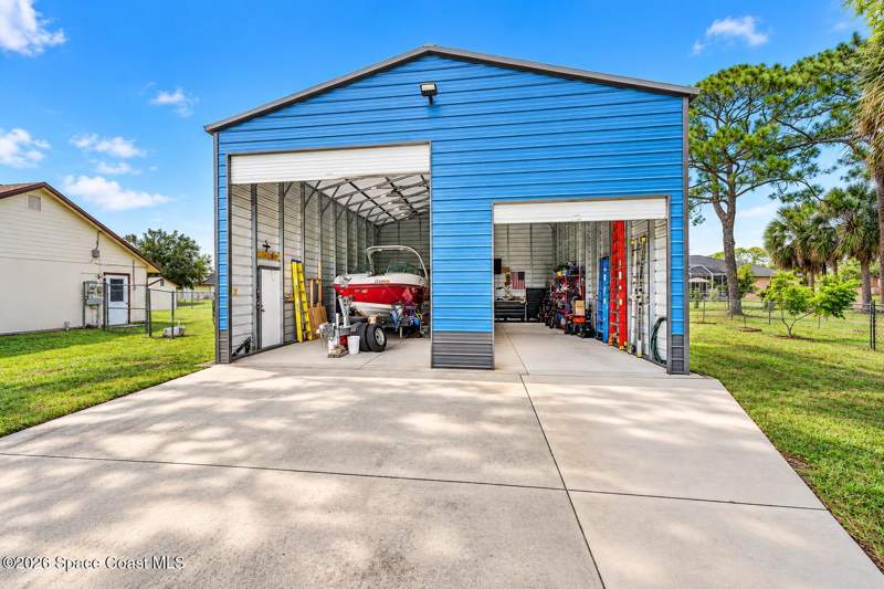 3 bedroom Single Family Residence at 528 Tropicaire Avenue, Port Malabar Unit 19, Palm Bay — photo 3