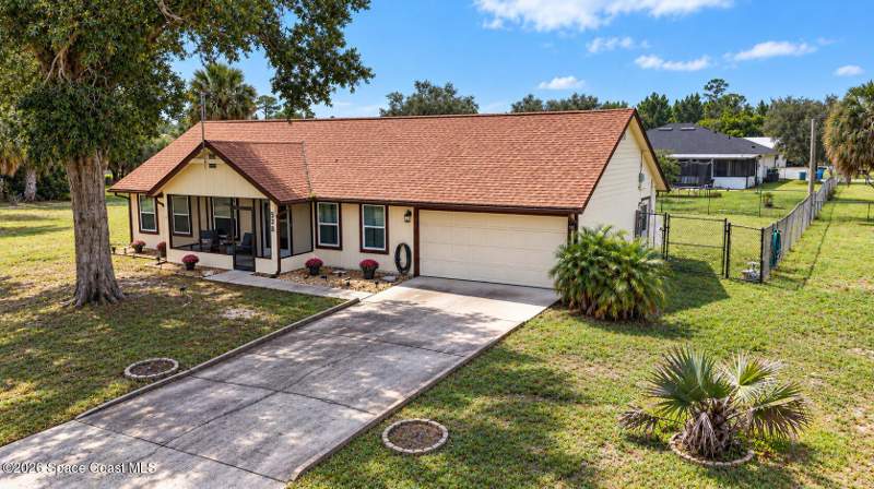 3 bedroom Single Family Residence at 528 Tropicaire Avenue, Port Malabar Unit 19, Palm Bay — photo 2