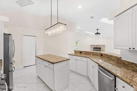 234 Leslie Court, Melbourne Beach FL - photo 14 of 50