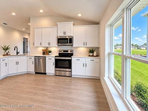 1258 Soleway Avenue, Palm Bay FL - photo 6 of 16